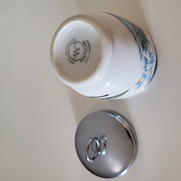 Vintage Royal Worcester Porcelain Egg Coddler – Birds Design (Made in England) - Picture 4 of 5